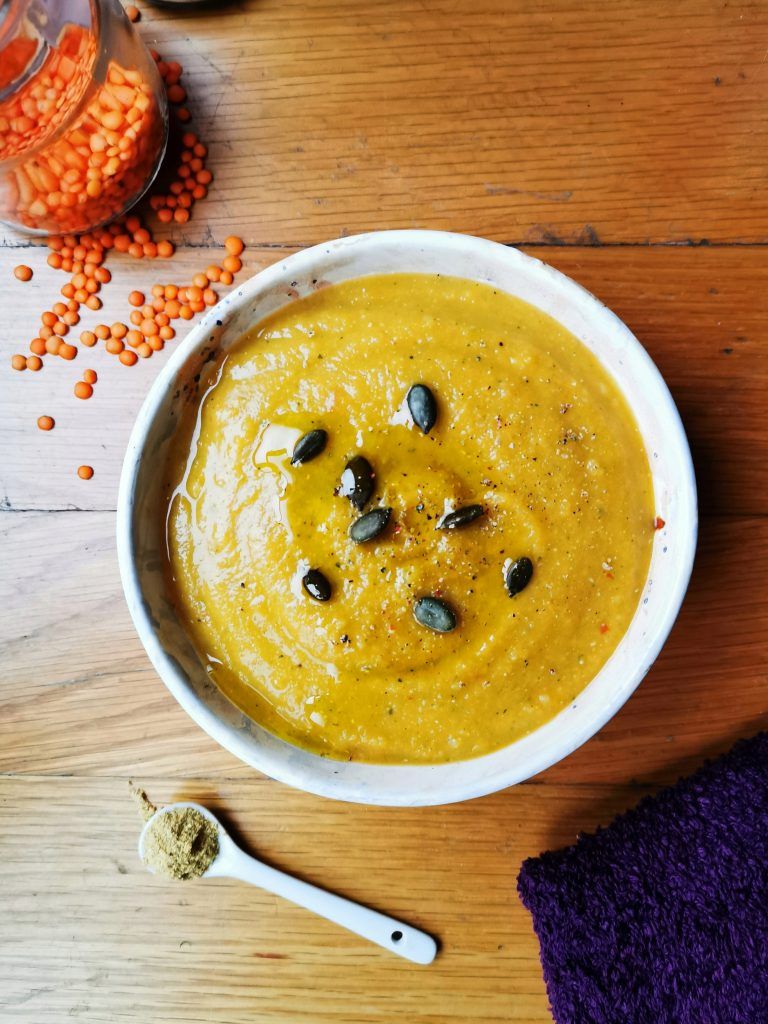crema de lentejas rojos y curry verde