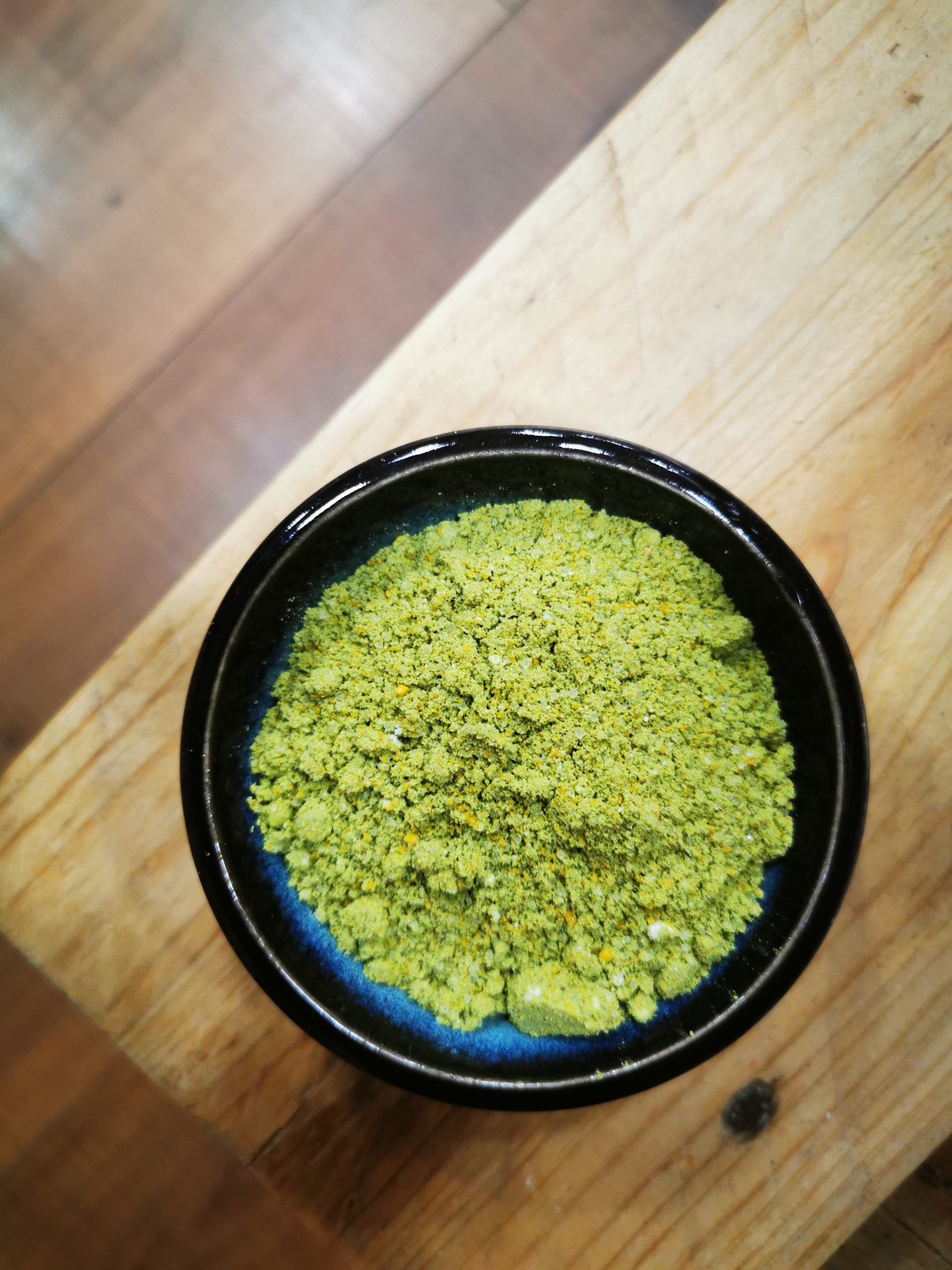 matcha latte con mango